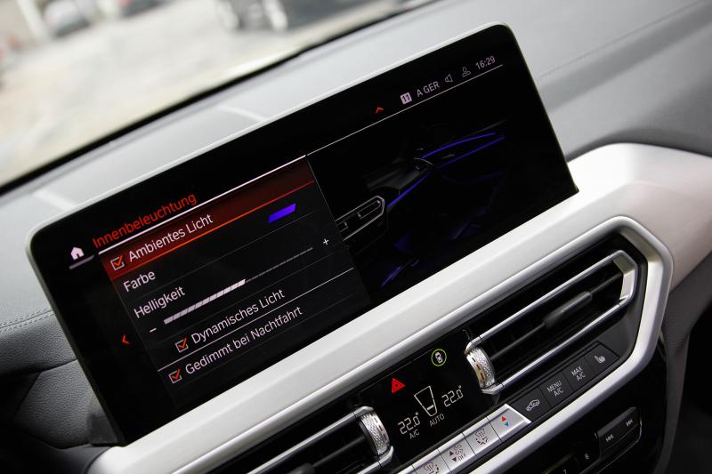 BMW - IX3 - pic49