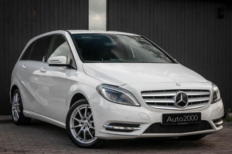 Mercedes - B180 - pic2