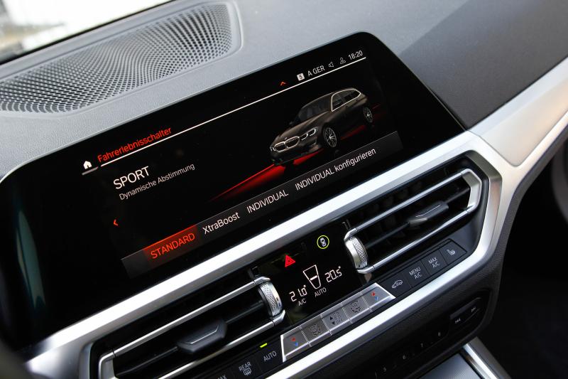 BMW - 330e - pic33