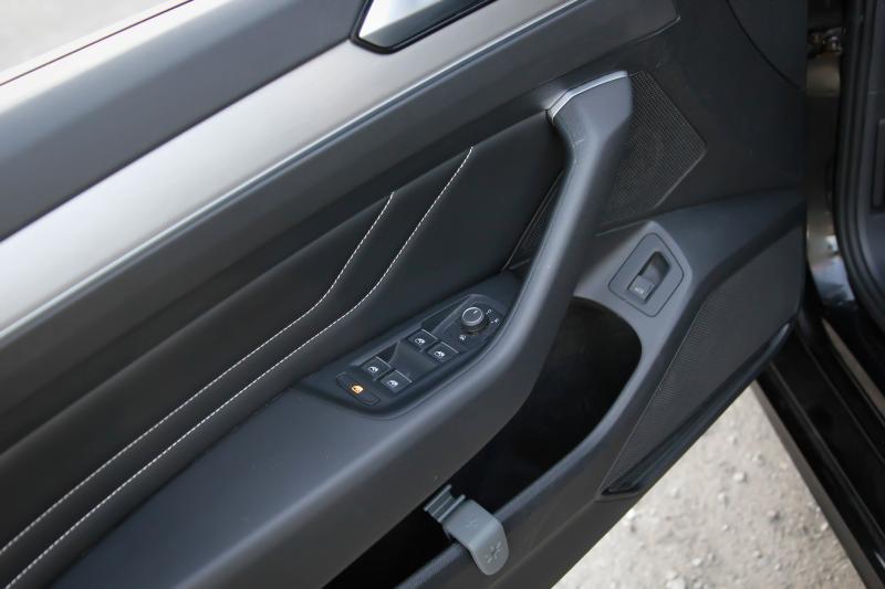 Volkswagen - Passat - pic44