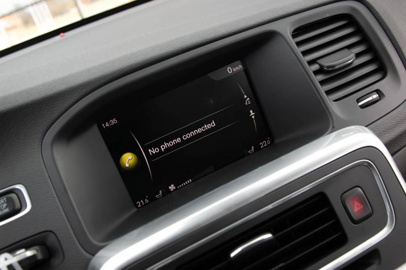 Volvo - S60 - pic26