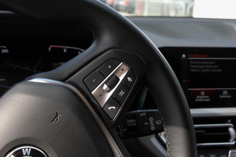 BMW - 320 - pic39