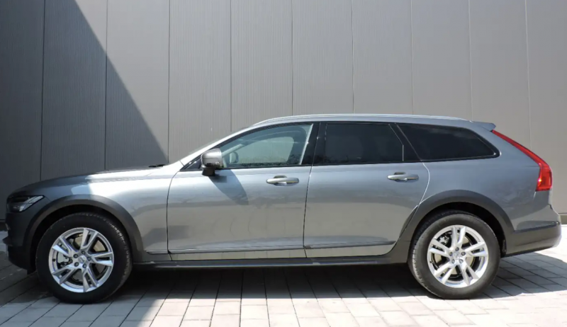 Volvo - V90 - pic4