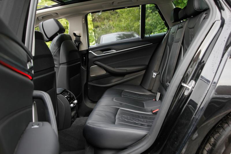 BMW - 530e - pic16