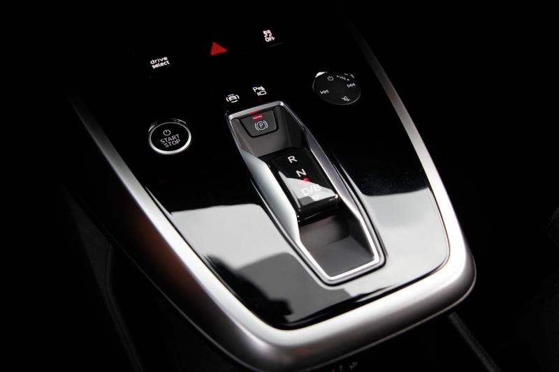 Audi - Q4 - pic24