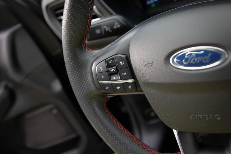 Ford - Kuga - pic24