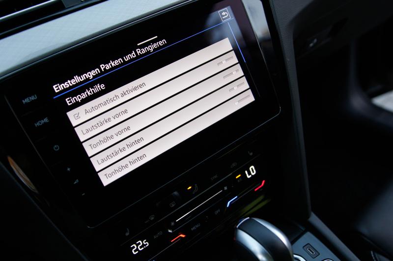 Volkswagen - Passat - pic38