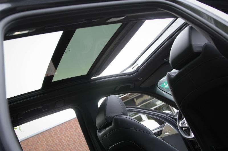 BMW - IX3 - pic41