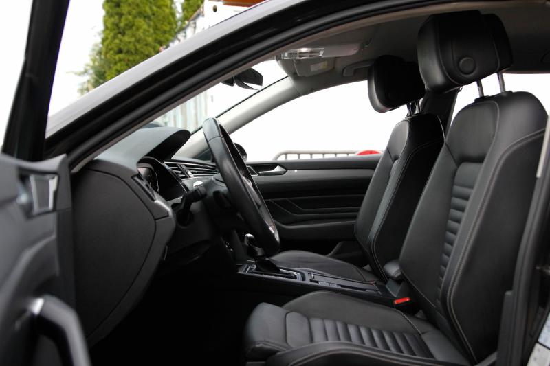 Volkswagen - Passat - pic11