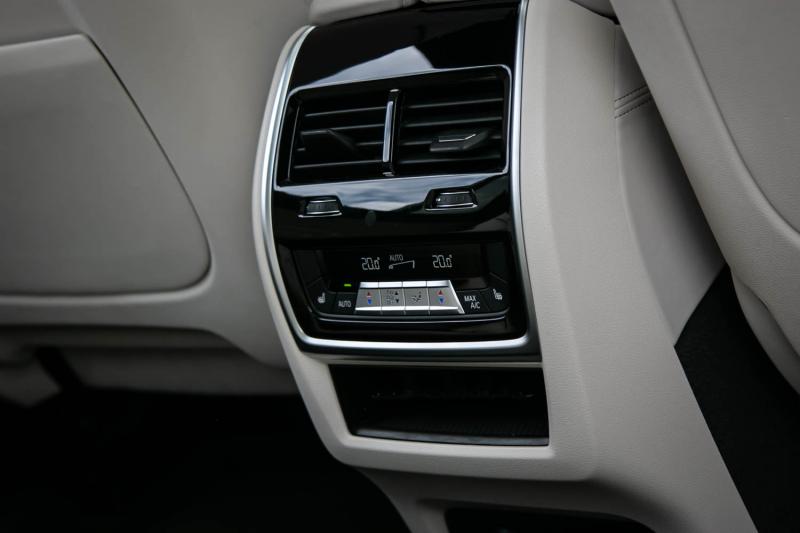 BMW - X7 - pic41