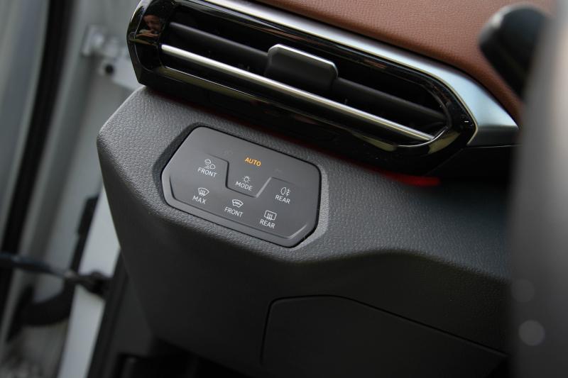 Volkswagen - ID4 - pic38
