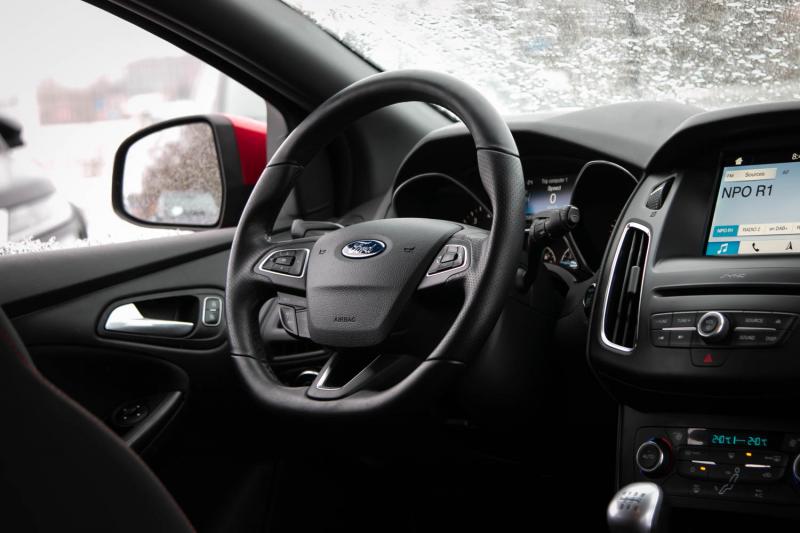 Ford - Focus - pic9