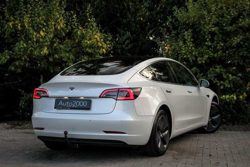 Tesla - Model3 - pic6