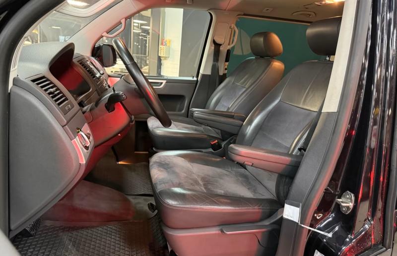 Volkswagen - Multivan - pic8