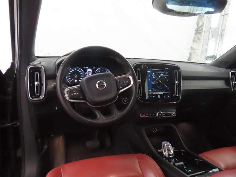 Volvo - XC40 - pic3