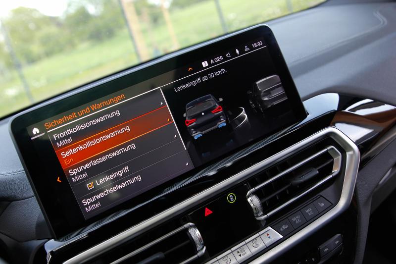 BMW - IX3 - pic38