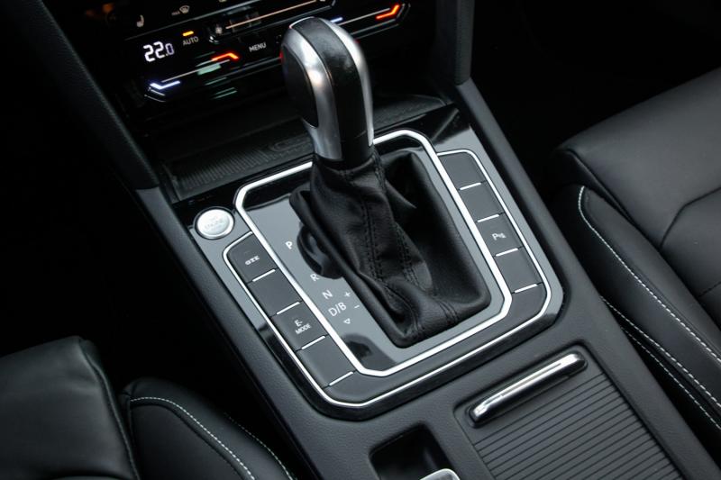 Volkswagen - Passat - pic11