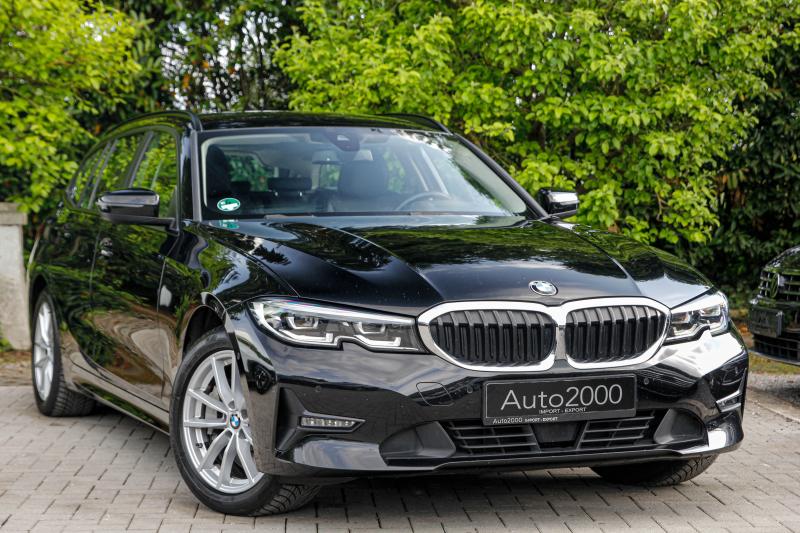 BMW - 330e - pic2