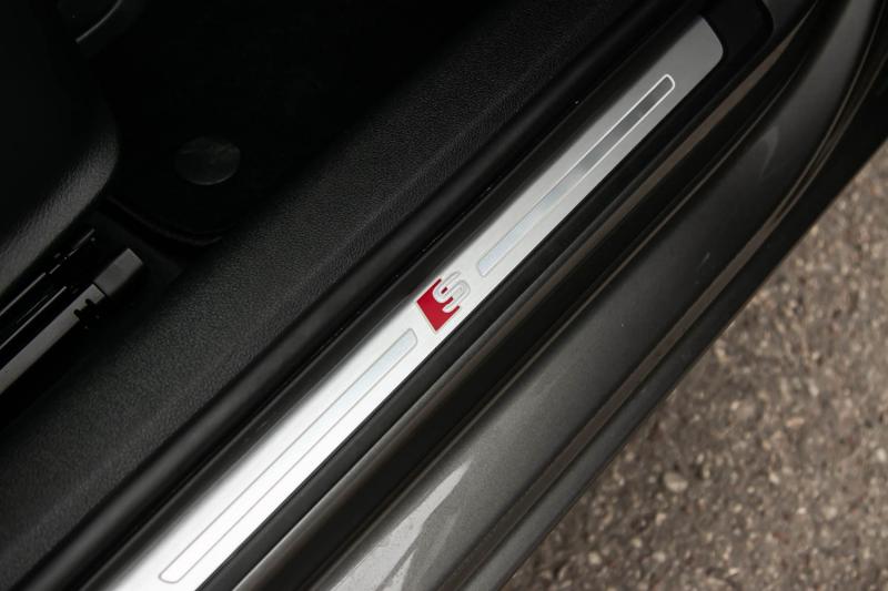 Audi - a4 - pic16