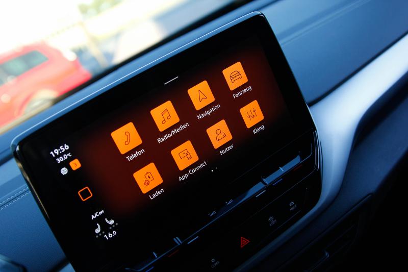 Volkswagen - ID4 - pic30